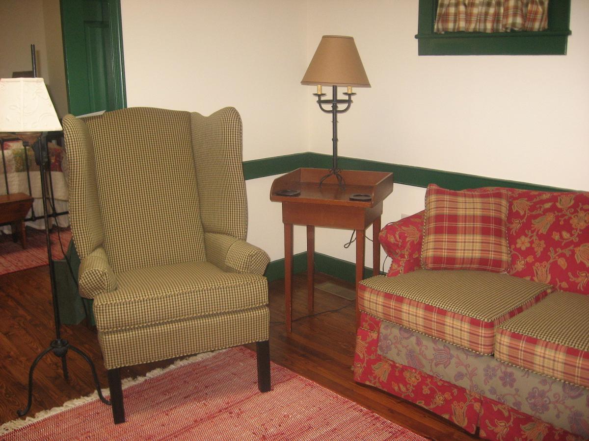 The Brafferton Inn Gettysburg Room photo